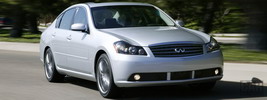 Infiniti M35 - 2006