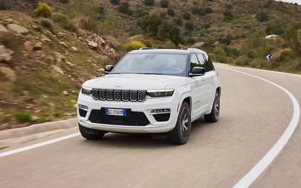 Cars wallpapers Jeep Grand Cherokee Summit Reserve 4xe EU-spec - 2023