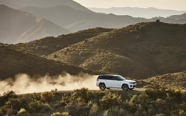Cars wallpapers Jeep Grand Cherokee Summit Reserve 4xe EU-spec - 2023