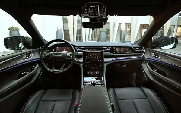 Cars wallpapers Jeep Grand Cherokee Summit Reserve 4xe EU-spec - 2023