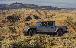 Cars wallpapers Jeep Gladiator Overland - 2019