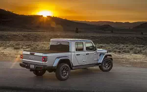 Cars wallpapers Jeep Gladiator Overland - 2019