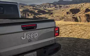 Cars wallpapers Jeep Gladiator Overland - 2019