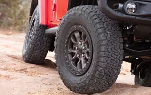 Cars wallpapers Jeep Wrangler Unlimited Rubicon 392 (Firecracker Red) - 2021