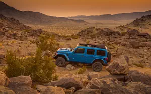 Cars wallpapers Jeep Wrangler Unlimited Rubicon 392 (Hydro Blue) - 2021