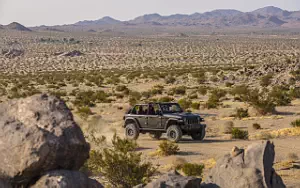 Cars wallpapers Jeep Wrangler Unlimited Rubicon 392 with Jeep Performance Parts - 2021