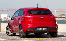 Cars wallpapers Kia Rio 5door Red - 2011