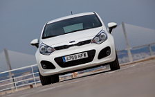 Cars wallpapers Kia Rio 5door White - 2011