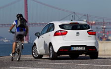 Cars wallpapers Kia Rio 5door White - 2011