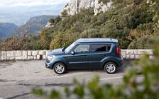 Cars wallpapers Kia Soul Blue - 2011