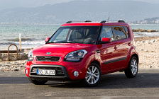 Cars wallpapers Kia Soul Red - 2011