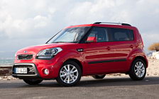 Cars wallpapers Kia Soul Red - 2011