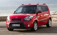 Cars wallpapers Kia Soul Red - 2011