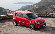 Cars wallpapers Kia Soul Red - 2011