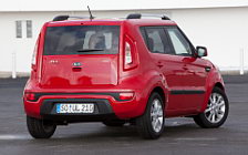 Cars wallpapers Kia Soul Red - 2011