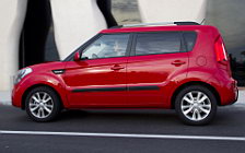 Cars wallpapers Kia Soul Red - 2011