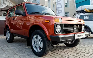 Cars wallpapers Lada 4x4 Elbrus Edition 21214 - 2015