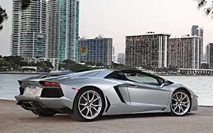 Cars wallpapers Lamborghini Aventador LP 700-4 Roadster - 2013