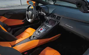 Cars wallpapers Lamborghini Aventador LP 700-4 Roadster - 2013