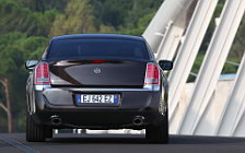 Cars wallpapers Lancia Thema - 2011