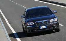 Cars wallpapers Lancia Thema - 2011