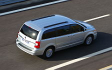 Cars wallpapers Lancia Voyager - 2011