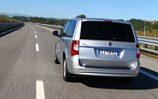 Cars wallpapers Lancia Voyager - 2011