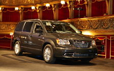 Cars wallpapers Lancia Voyager - 2011