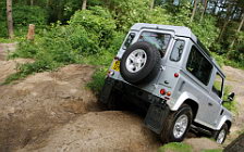 Cars wallpapers Land Rover Defender Station Wagon 3door - 2007