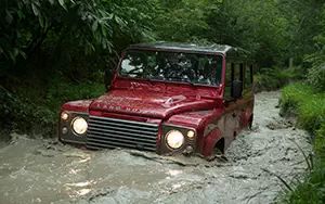 Cars wallpapers Land Rover Defender 110 Station Wagon - 2013