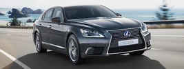 Lexus LS600h - 2012