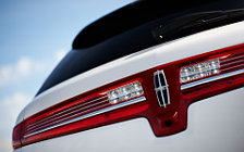 Cars wallpapers Lincoln MKT - 2013