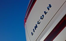 Cars wallpapers Lincoln MKT - 2013