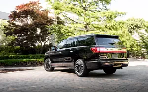 Cars wallpapers Lincoln Navigator L Black Label - 2017