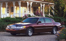 Cars wallpapers Lincoln Town Car - 2001