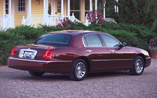 Cars wallpapers Lincoln Town Car - 2001