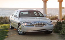 Cars wallpapers Lincoln Town Car - 2003