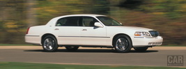 Lincoln Town Car - 2003