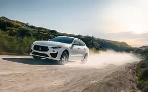 Cars wallpapers Maserati Levante GTS - 2018