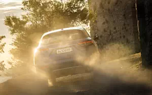 Cars wallpapers Maserati Levante GT Hybrid (Azzurro Astro) - 2021