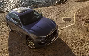 Cars wallpapers Maserati Levante GT Hybrid (Azzurro Astro) - 2021