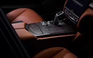 Cars wallpapers Maserati Quattroporte S Q4 GranLusso - 2020
