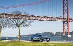 Cars wallpapers Mazda 3 Hatchback (Polymetal Grey Metallic) - 2019