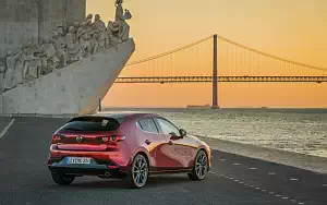 Cars wallpapers Mazda 3 Hatchback (Soul Red Crystal) - 2019