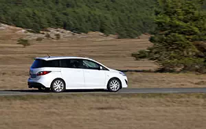 Cars wallpapers Mazda 5 Diesel - 2011