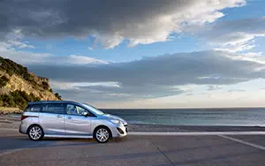 Cars wallpapers Mazda 5 Diesel - 2011