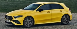 Mercedes-Benz A 200 AMG Line UK-spec - 2023