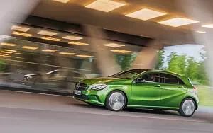 Cars wallpapers Mercedes-Benz A 220 d 4MATIC Style - 2009