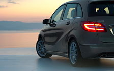 Cars wallpapers Mercedes-Benz B180 CDI - 2011