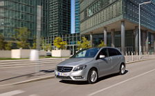 Cars wallpapers Mercedes-Benz B180 - 2011